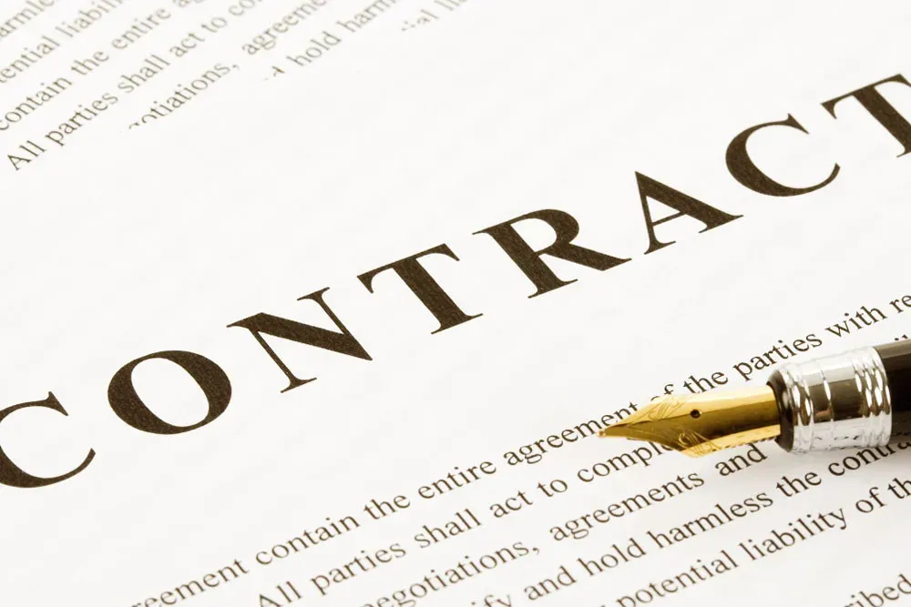 Start your CEO job with a good contract